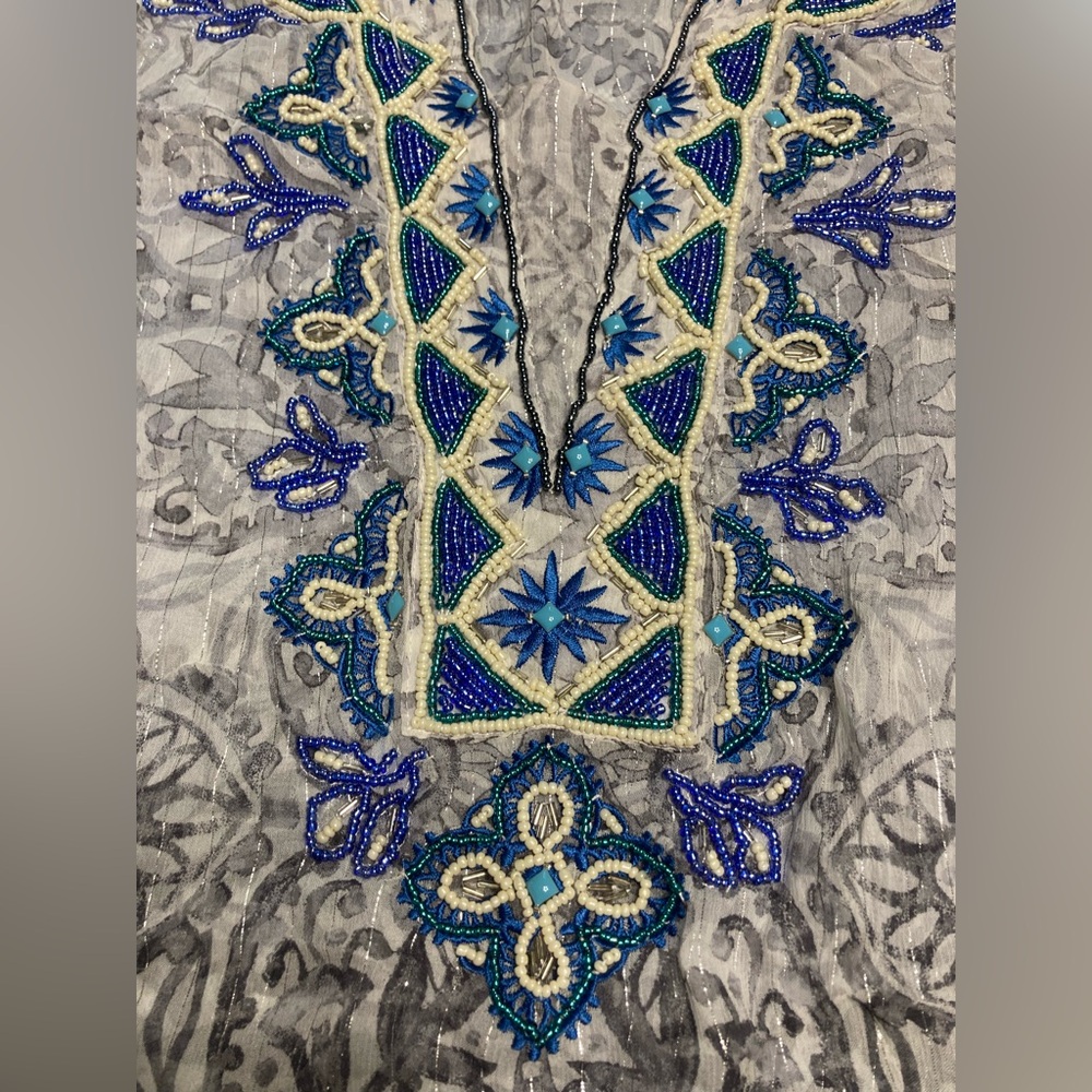 💛TODAY***$16***White House Black Market sheer top.